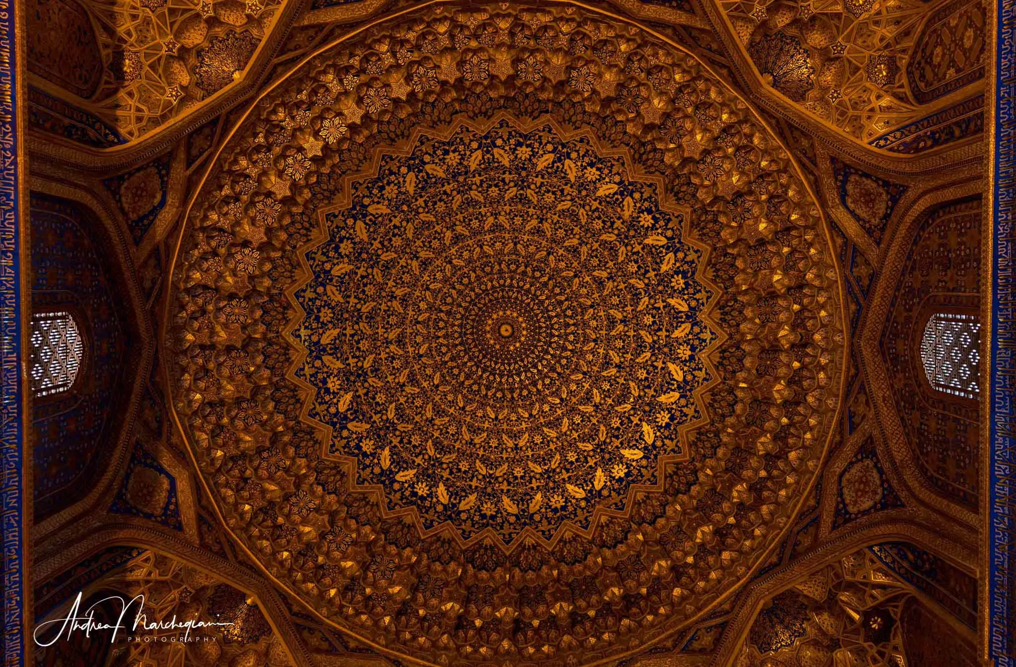 Madrasa Tilla Kari Registan, Samarcanda