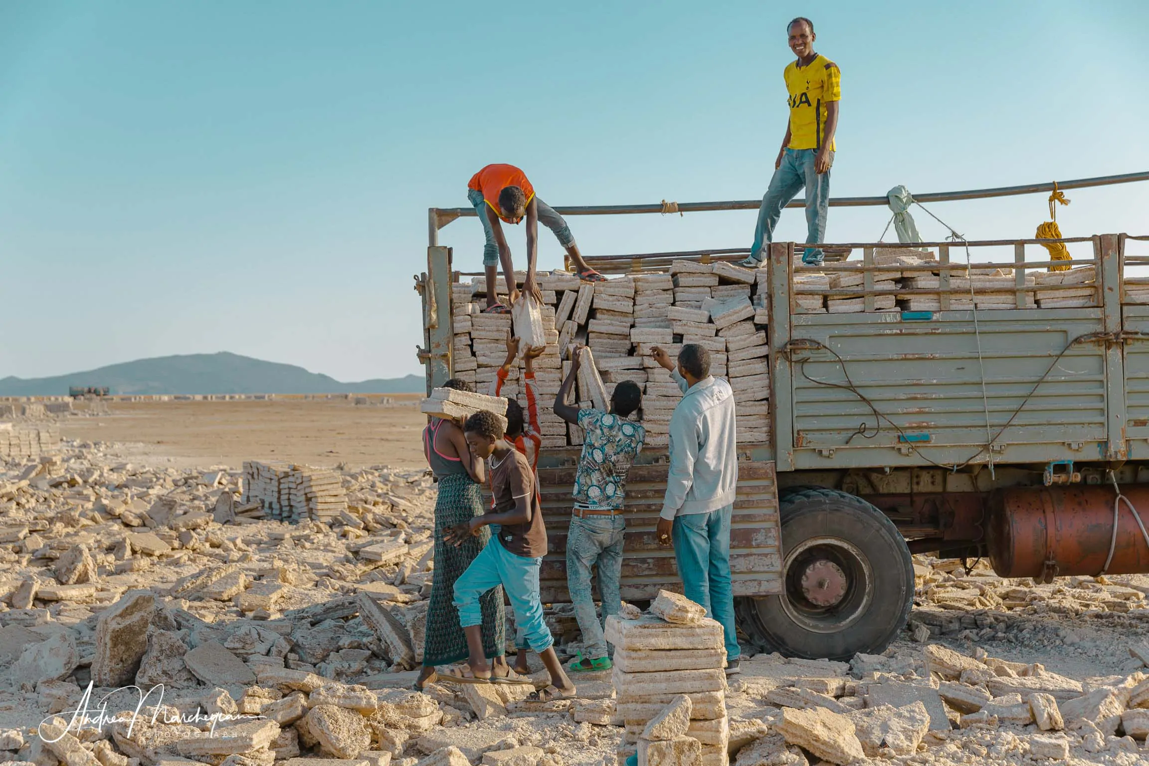 travel-ethiopia-danakil-the-salt-flats-ahmed-ela-33