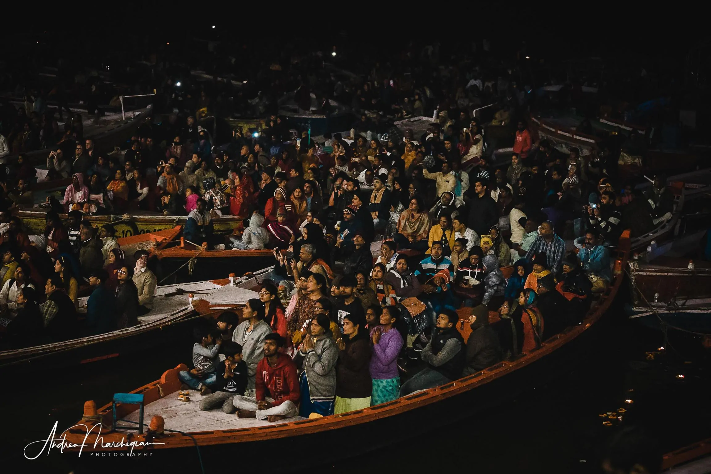 varanasi-india-cerimonia-serale-ganga-aarti-34