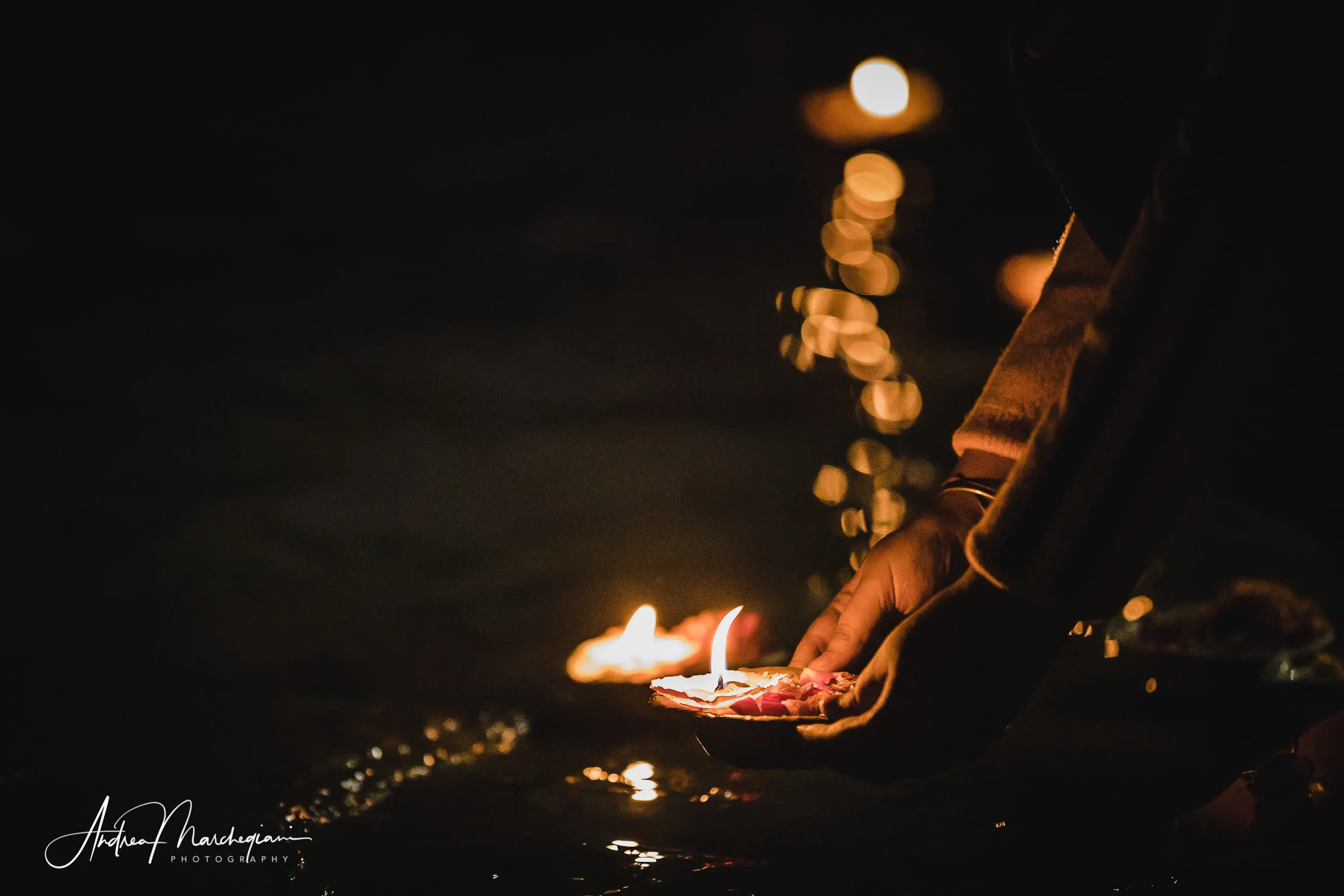 varanasi-india-cerimonia-serale-ganga-aarti-38